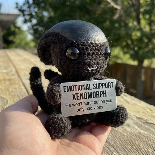 WoolyArtis™ - Emotional Support Art Xenomorph Crochet Doll - WoolyArtis